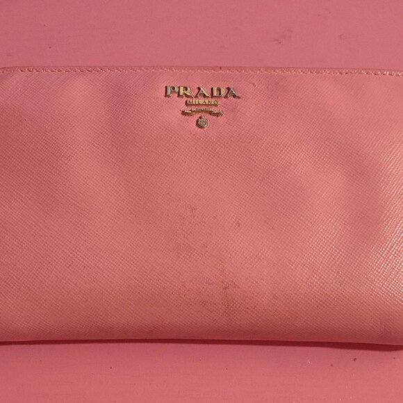 Large Pink Prada Wallet Saffiano Leather - Picture 1 of 9